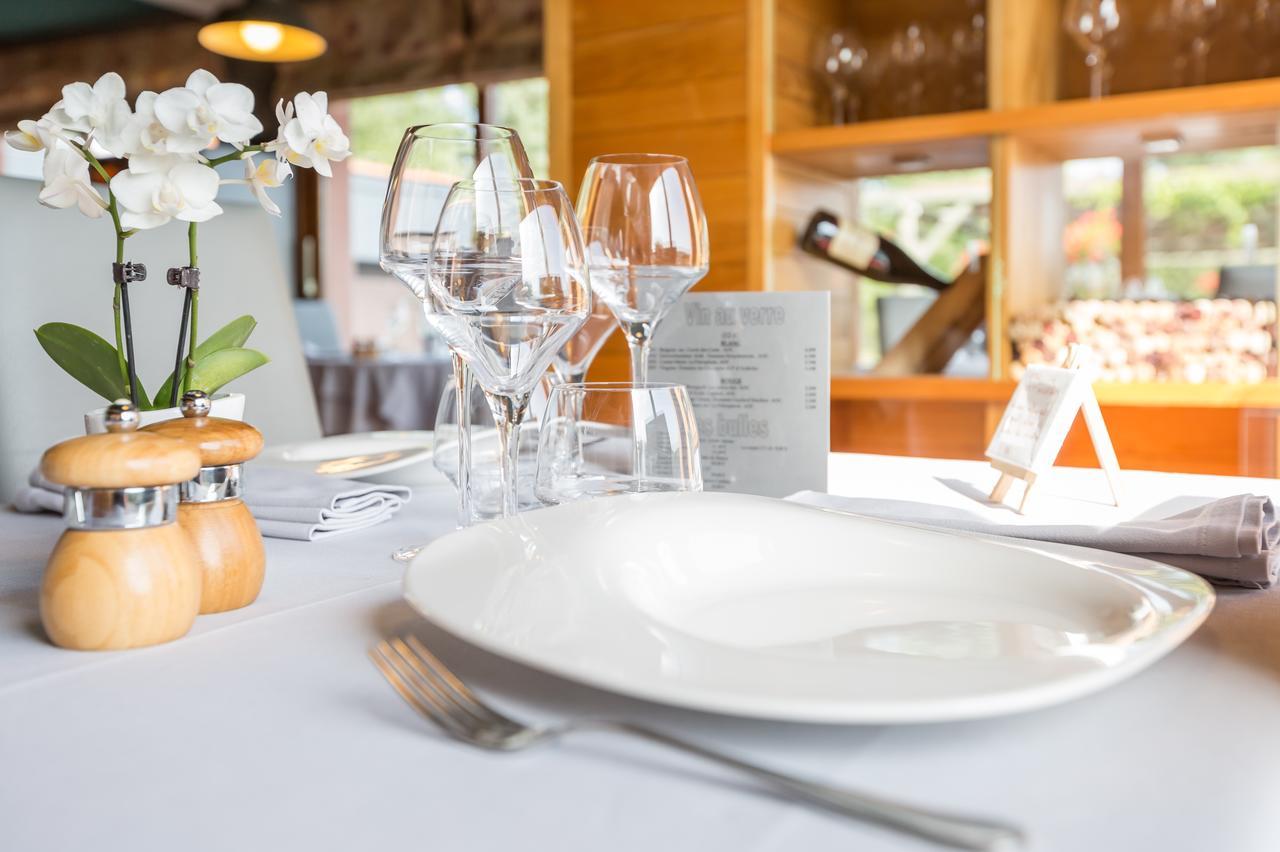 Logis Hotel Restaurant La Tour Dunières Eksteriør bilde