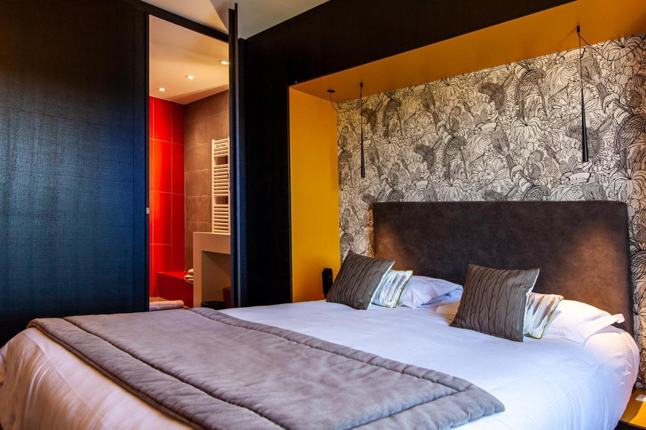 Logis Hotel Restaurant La Tour Dunières Eksteriør bilde